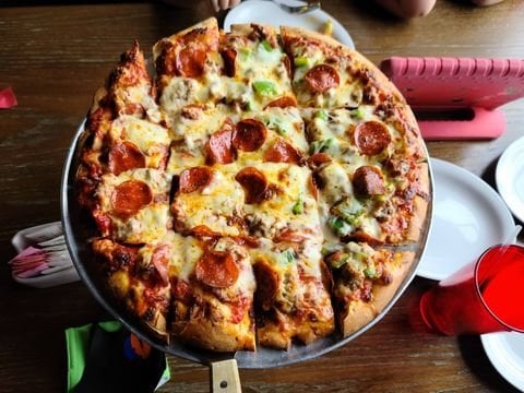 Paisans Pizza